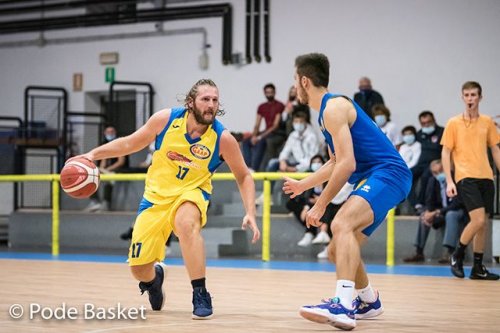 Magik Parma  Podenzano Basket  : 89  65 (25-17, 54-31, 69-46)