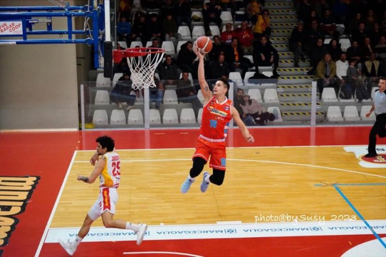 OraS� Ravenna vs Logimatic Group Ozzano 91-74 (19-20; 46-37; 68-59)