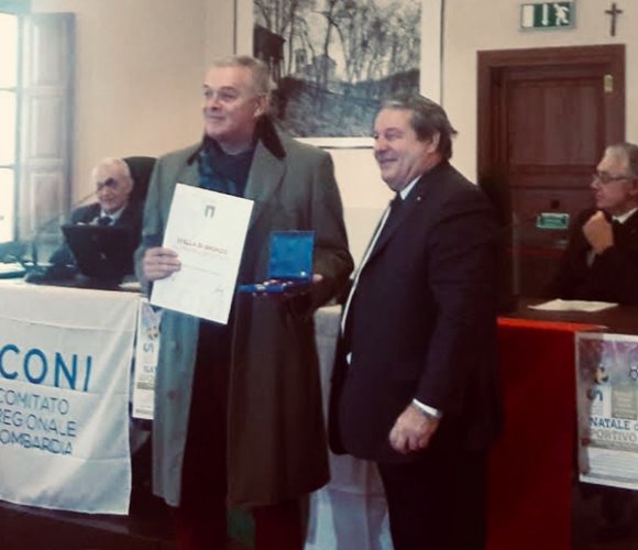 Il presidente dell’Assigeco Piacenza Curioni premiato con la stella di bronzo al merito sportivo