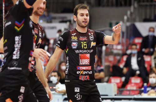 Venerd (ore 18) la Lube anticipa la 9a di SuperLega a Cisterna.