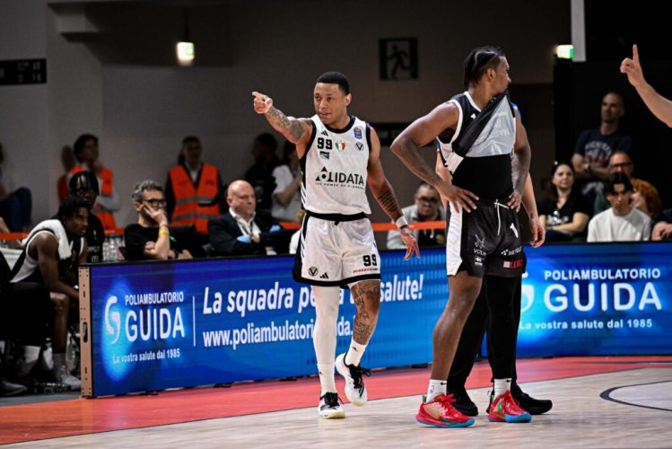 Virtus Olidata Bologna  - La presentazione di Yago Dos Santos