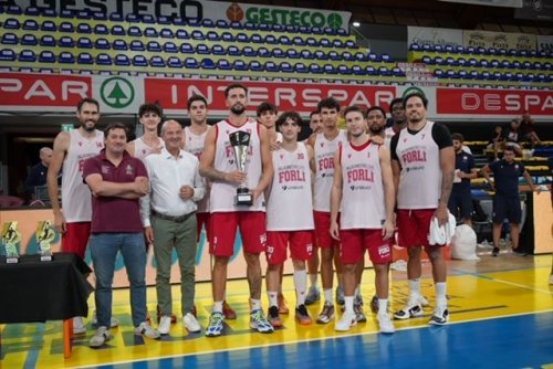 Pallacanestro 2.015  Unieuro Forl�-CDM Orange Tools Pesaro  88 - 68   -  Memorial Bortoluzzi