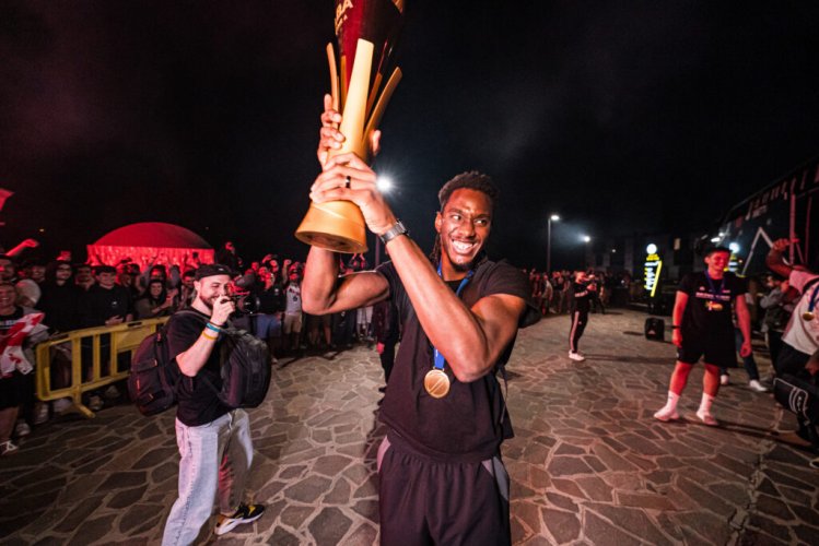 Virtus Pallacanestro Bologna   -  Grazie Nicola Akele!