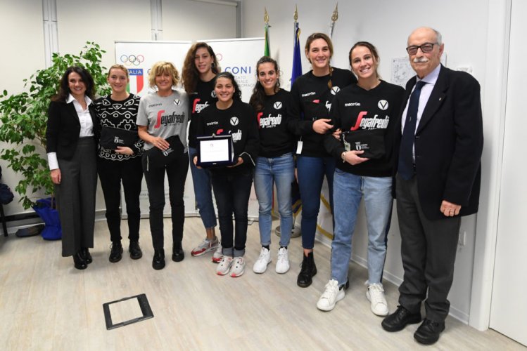 La Virtus Segafredo Femminile premiata dal CONI Point di Bologna