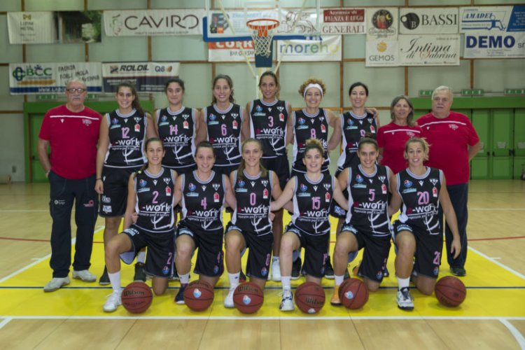 Farmacia del Tricolle Basket Ariano Irpino 80 – 66 E-Work Faenza