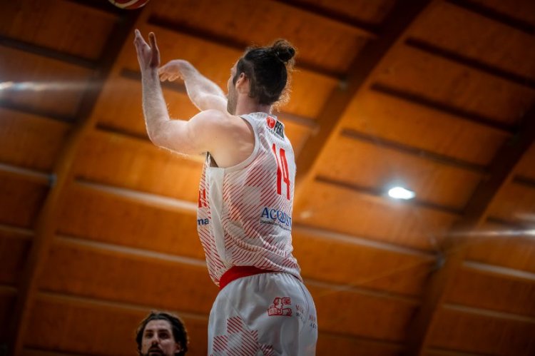 Presentazione Chemifarma Bask�rs Forlimpopoli-Canusium Basket