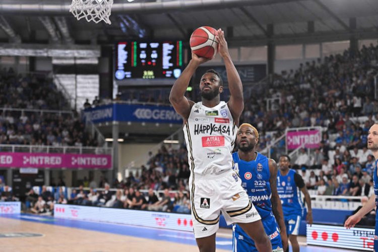Victoria Libertas Pesaro  -  Risoluzione consensuale con Eric Lombardi