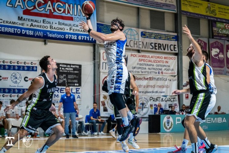 Janus Basket Ristopro Fabriano - Raggisolaris Blacks Faenza 100-83 (24-33, 22-17, 29-21, 25-12)