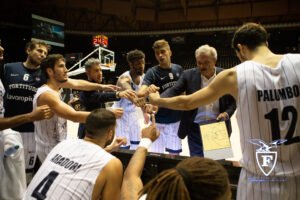 Fortitudo Lavoropi - AIX Armani Olimpia Milano  71 -82