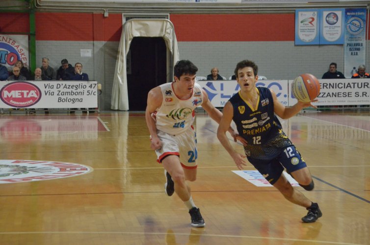 Sinermatic Ozzano vs Sutor Premiata Montegranaro 72-76 .