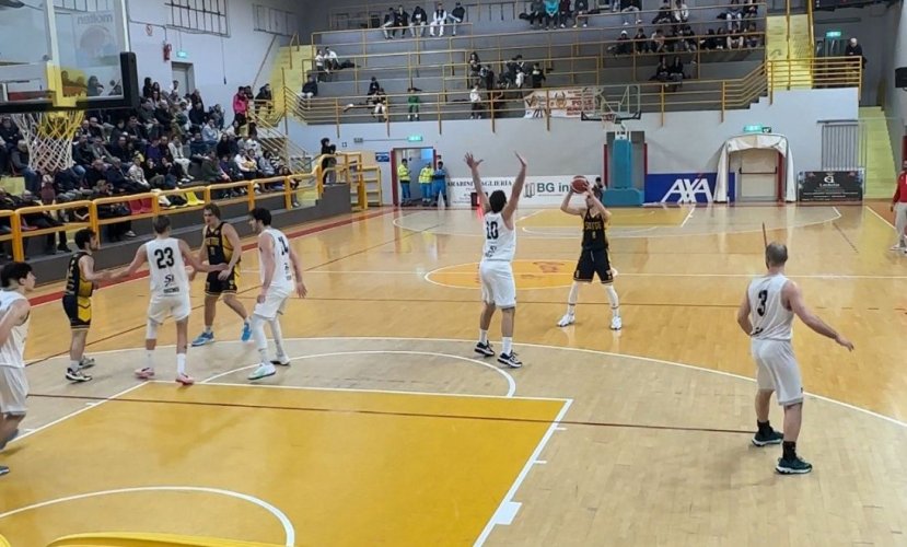 Robur Osimo - Sutor Montegranaro 73-72