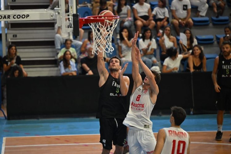 Raggisolaris Blacks Faenza 72   Rinascita Basket Rimini 75