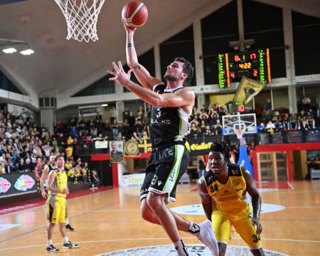 Virtus Imola 62   Raggisolaris Blacks Faenza 77