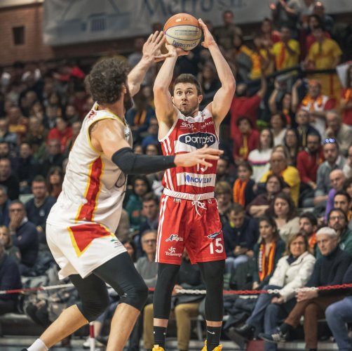 OraS� Ravenna   -     Pompea Mantova    68-71