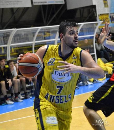 Colpaccio di mercato della Grifo Basket Imola : Francesco Fusco