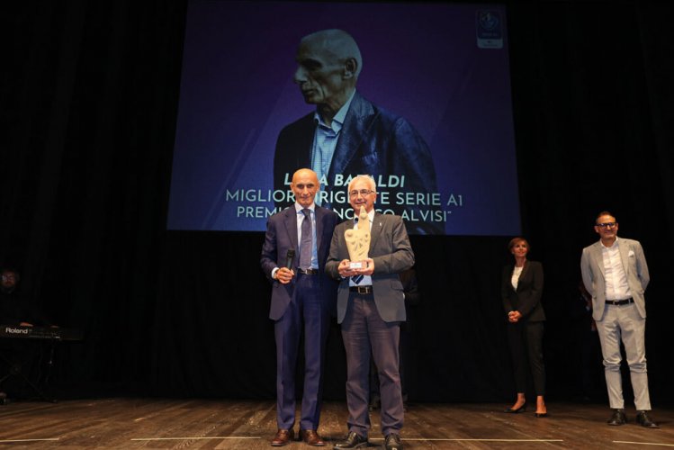 Virtus Segafredo Bologna  - LBF | Luca Baraldi premiato come Miglior Dirigente di Serie A1 della stagione 22/23
