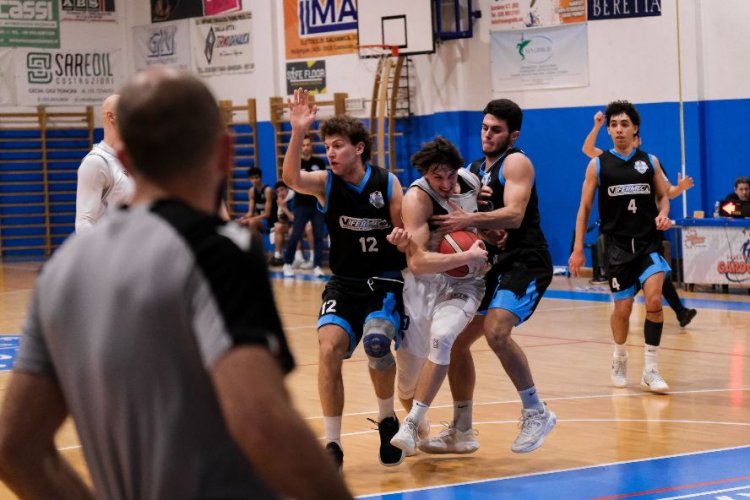 Gardonese - Olimpia Castello  75-54