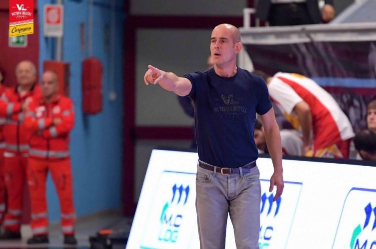 Il vicecoach Giacomo Baioni presenta Carpegna Prosciutto Basket Pesaro - Apu Old Wild West Udine
