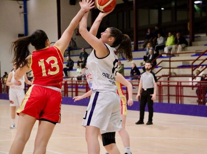 Pallacanestro Scandiano  -Apre la B femminile contro Forl; sabato l&#8217;Emil Gas cerca riscatto a Bologna