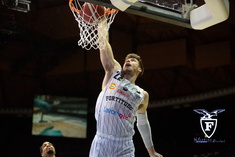 Fortitudo Pallacanestro Bologna : Il derby a porte chiuse va alla Virtus.