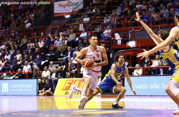 Unieuro Forl  - UEB Gesteco Cividale 91 - 81 (23-28; 26-14; 19-27; 23-12)