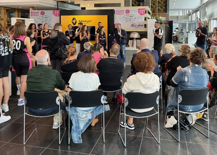 La Happy Basket Ren-Auto Rimini  si presenta