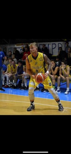 Altro colpo Villanova Tigers : Firmato il forte lungo Russu