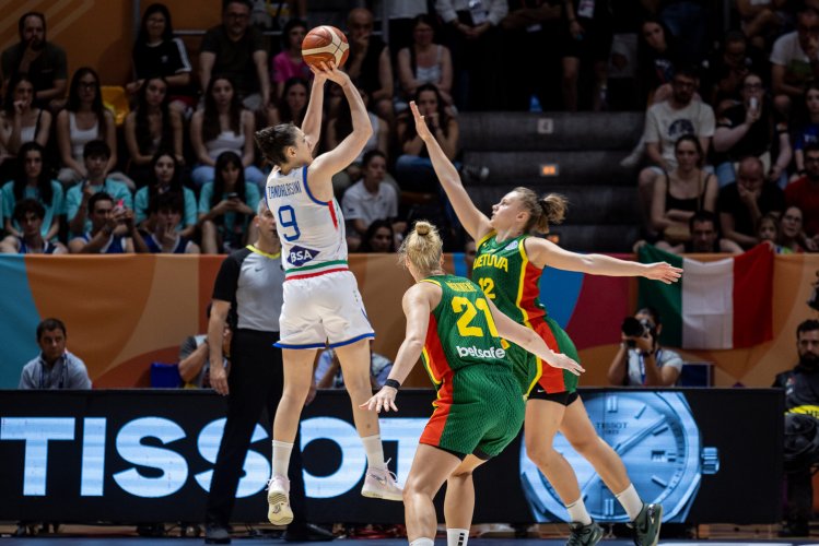 Women&#8217;s EuroBasket, Italia-Lituania 65-51 (Zandalasini 22).