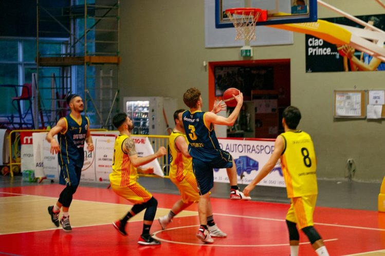 Pall. Castel S.P.T. 2010 – Pallacanestro Budrio 63-71 (21-22, 30-35, 48-50, 63-71)