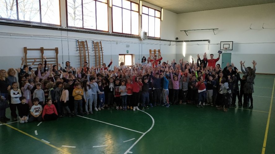 Pallacanestro 2.015 Forlì : "Scuole a Palazzo": oggi Ndoja, Benvenuti e Oxilia alla "Bersani"!