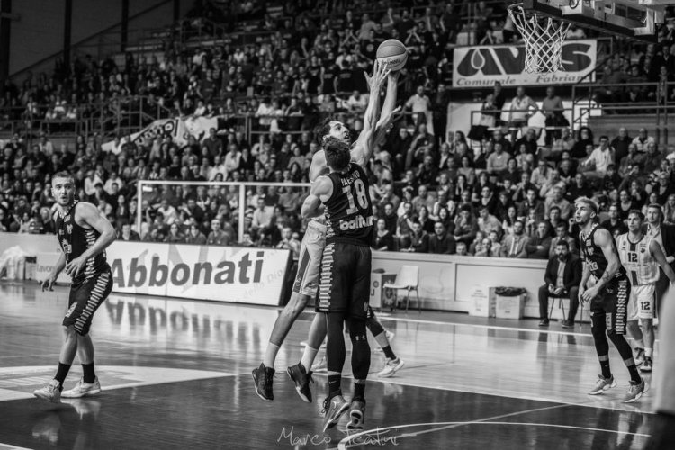 Benedetto XIV Tramec Cento - Janus Basket Fabriano 68 - 66