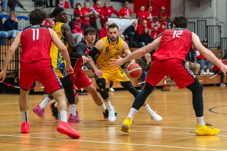 Fiorenzuola Bees: trasferta da bollino rosso contro la vice capolista Legnano Basket Knights