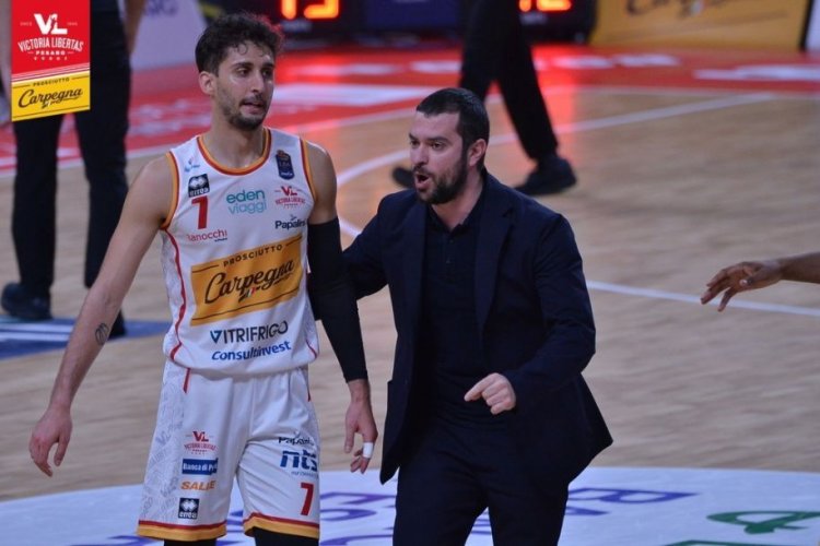 Luca Pentucci presenta Carpegna Prosciutto Basket Pesaro - Umana Reyer Venezia