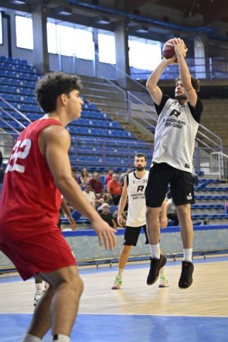 Amichevole Tema Sinergie Raggisolaris  Faenza - OraS� Ravenna 92-65