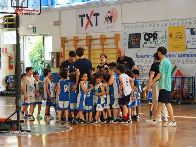 Bondi Vis 2008 Basket Ferrara, si chiude in festa la stagione del minibasket