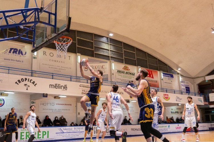 Sutor Basket Montegranaro – Liofilchem Roseto   69-83