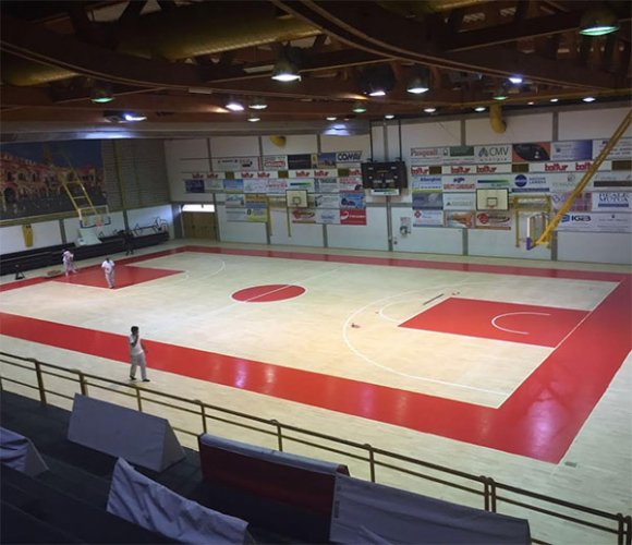 Situazione palazzetto dello sport di Cento