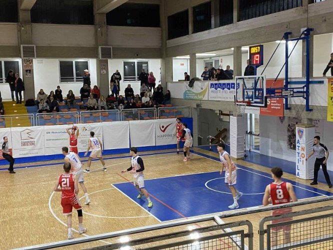 S� con te Porto Recanati-Halley Matelica 60-58