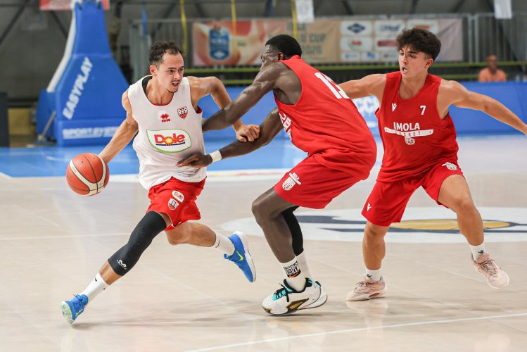 Dole Rimini, primo scrimmage con l'Andrea Costa Imola