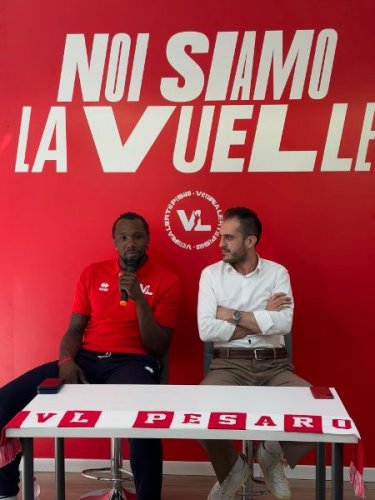 CMT Orange Tools Pesaro  -  Tevin Mack si presenta a Pesaro: "Qui perch� qui c'� voglia di vincere"