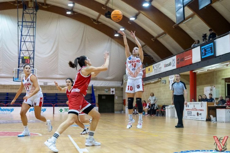 Basket Girls Ancona  - Pallacanestro Vigarano Giara 55-66 (13-16, 25-36, 30-53).