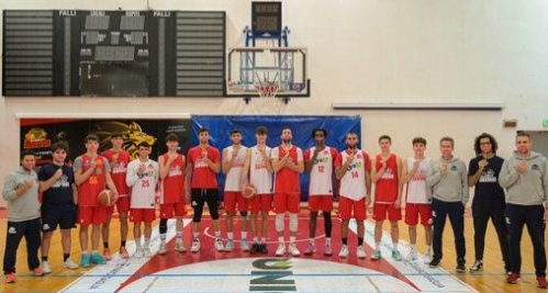Il Basket Ravenna OraS� e IOR con i baffi del Movember