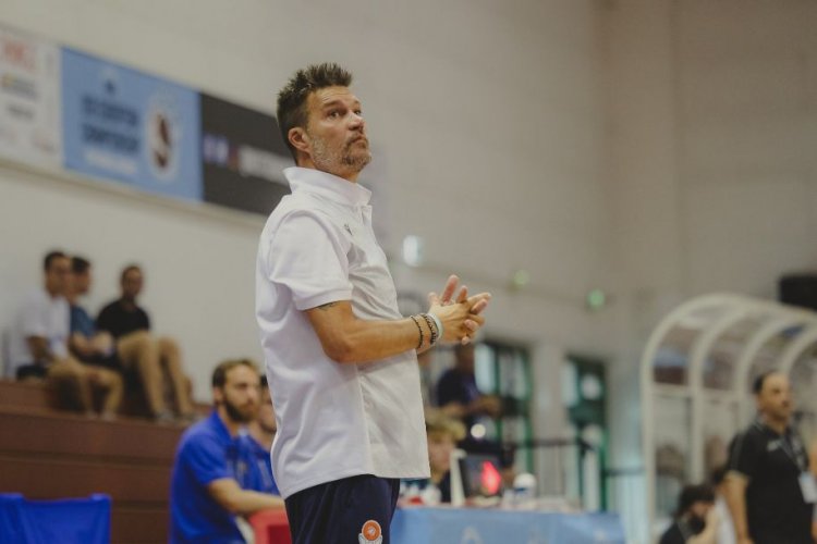 Titans S.Marino , la nuova squadra Head Coach Stefano Rossini .