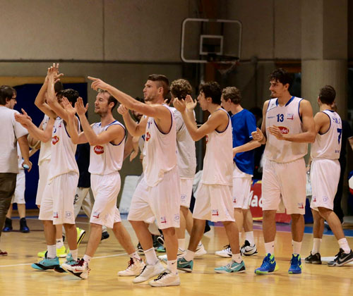 Madel  Bologna Basket 95-55 (22-18; 48-35; 66-49)