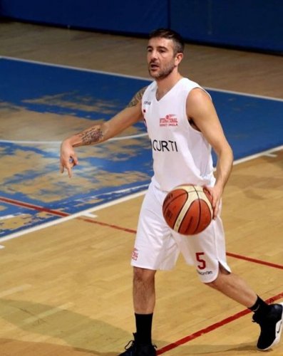 International Basket Imola : Samuel Dal Fiume ancora biancorosso : il primo tassello della Serie D 2020/2021