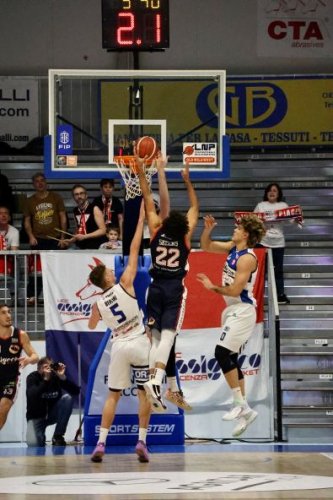 Agribertocchi Orzinuovi &#8211; UCC Assigeco Piacenza 92-81 (24-22; 19-17; 28-17; 21-25)