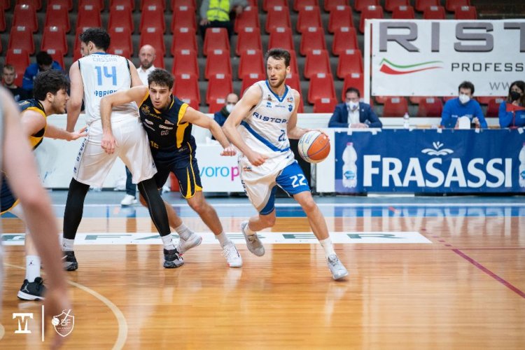 Janus Basket Fabriano : Al PalaGuerrieri passa la Sutor Montegranaro