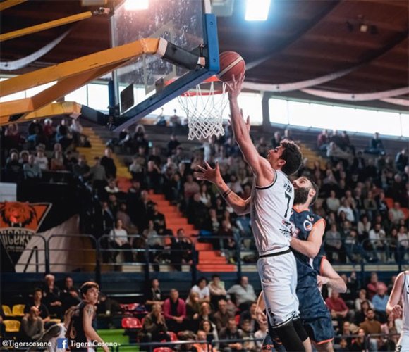 Tigers Amadori Cesena - Janus Basket Fabriano anticipo di lusso dell 18a Giornata