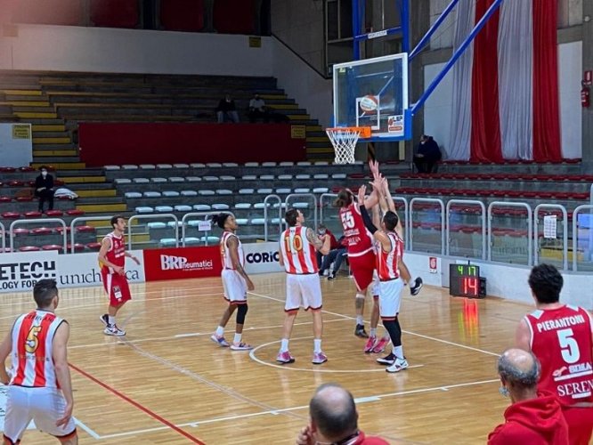 Basket , Serie B : Pallacanestro Senigallia , altro stop