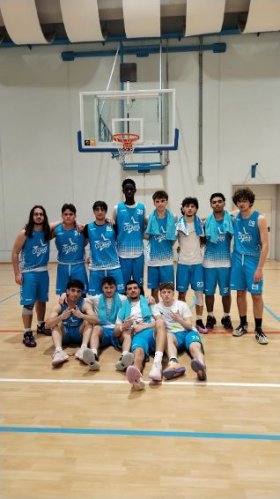 Bondi Vis 2008 Basket Ferrara , la Dr3 blinda il primo posto e attende i playoff